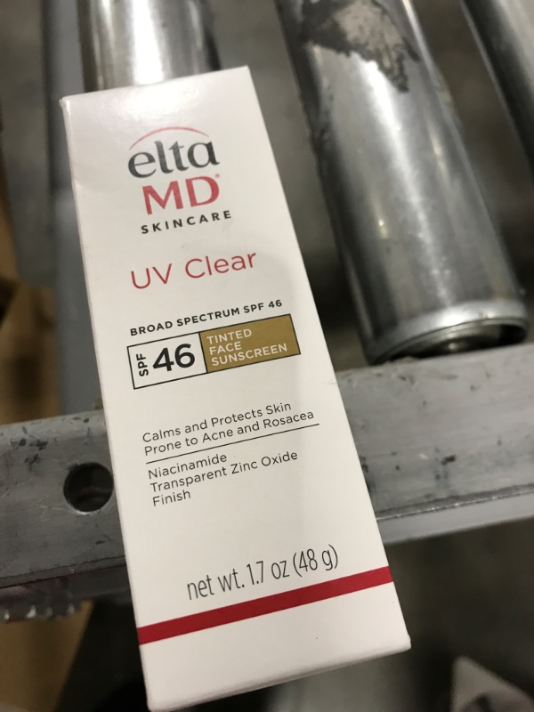 Photo 2 of EltaMD UV Clear Tinted Face Sunscreen, SPF 46 Oil Free Sunscreen with Zinc Oxide, Protects and Calms Sensitive Skin and Acne-Prone Skin, Lightweight, Tinted, Dermatologist Recommended, 1.7 oz Pump
EXP 05/2026