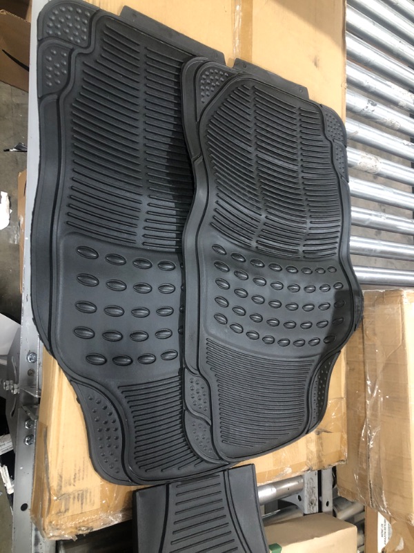 Photo 2 of 28 INCH CAR MATS 3 PC 