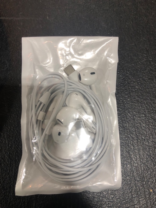 Photo 2 of 2 Pack USB C Headphones, Type C Earphones Wired Earbuds Noise Canceling in-Ear Headset with Mic&Volume Control for iPad Pro Samsung Galaxy S23 S22 S21 S20 Note 20 Pixel 7 6 6a and Other USB-C Devices