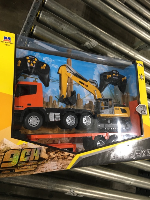 Photo 2 of Fistone RC Semi Truck & Excavator Toy Set, 2.4Ghz Remote Control Flatbed Truck with Excavator Toys, 1:24 RC Semi-Trailer Engineering Tractor with Sound and Lights, Construction Vehicles Toy for Boys