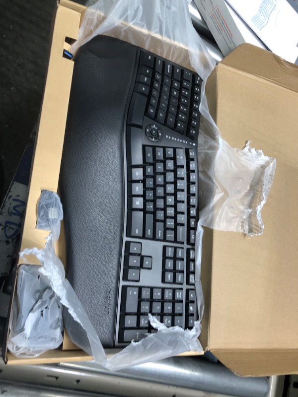 Photo 1 of meetion ergonomic ,ac/computer/laptop keyboard with mouser