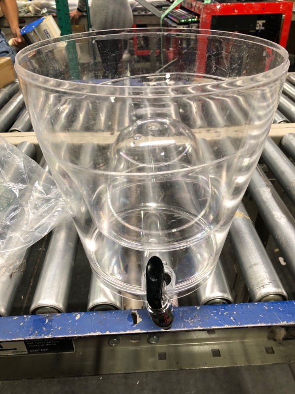 Photo 1 of Creativeware 3-Gallon Unbreakable Beverage Dispenser
***MISSING TOP AND BOTTOM***