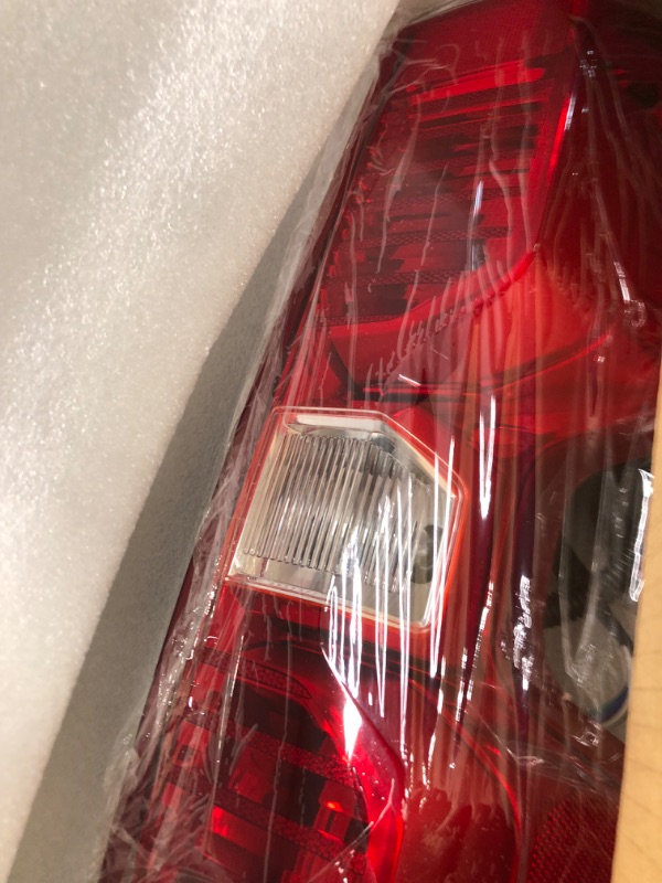 Photo 2 of Huray Tail Light for Chevy Silverado 2019 2020 2021 2022 2023 (Only for Halogen Type) OE Style Assembly Rear Brake Lamp Driver Side Driver Side (Left)