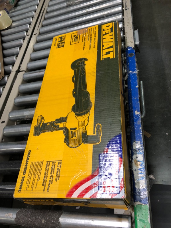 Photo 3 of 20-Volt MAX Cordless 29 oz / 600 ml Adhesive Gun (Tool-Only)