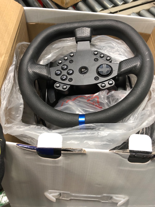 Photo 2 of Superdrive - SV950 steering wheel with pedals and paddles for Xbox Serie X/S, PS4, Xbox One, PC (programmable for all games)