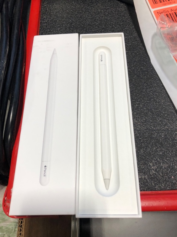 Photo 2 of Apple Pencil (2nd Generation)