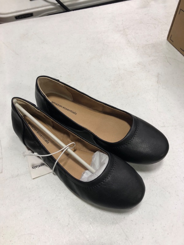 Photo 2 of Amazon Essentials Women's Belice Ballet Flat 7.5 Black, Faux Leather