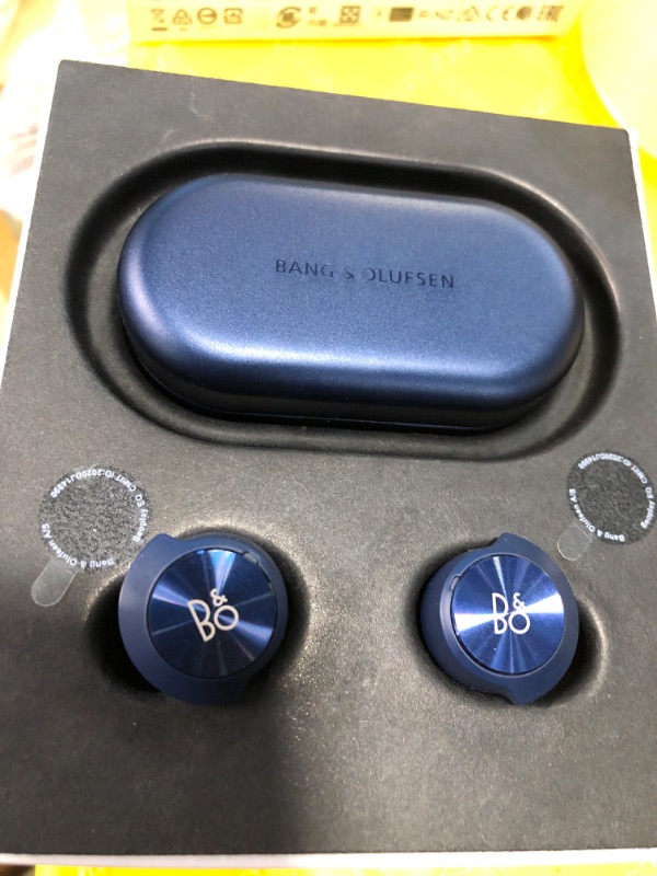 Photo 4 of Bang & Olufsen Beoplay EQ - Active Noise Cancelling Wireless In-Ear Earphones with 6 Microphones, up to 20 hours of playtime, Black Black Anthracite