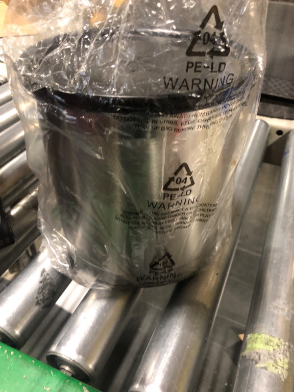 Photo 3 of ***USED//SOLD AS PARTS*** Oggi Stainless Steel Jumbo Grease Container with Removable Strainer and Snug Lid. Perfect container for fryer oil, bacon drippings, lard and ghee oil. Large capacity can - 1 Gall / 4 Qt / 3.75 Lt 4 Quart