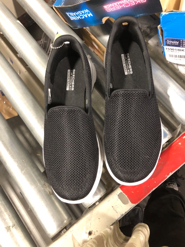 Photo 1 of size 7**
Skechers Women's Go Walk 5
