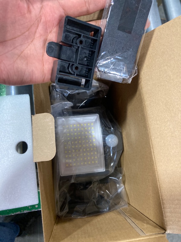 Photo 2 of ** just one**
Tuffenough Solar Outdoor Lights 2500LM 210 LED Security Lights with Remote Control,3 Heads Motion Sensor Lights, IP65 Waterproof,270° Wide Angle Flood Wall...
