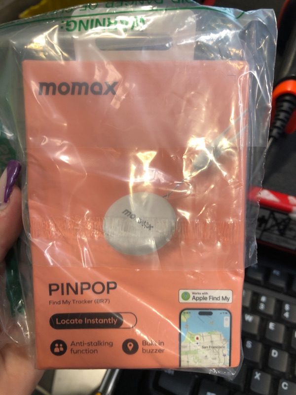 Photo 2 of momax pinpop white tracking device