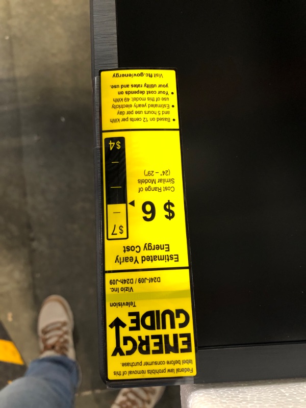 Photo 1 of VIZIO 24-inch D-Series 720p Full-Array LED HD Smart TV SmartCast Apple AirPlay 2 and Chromecast Built-in + Free Wall Mount (No Stands) - D24H-J09 (Renewed)