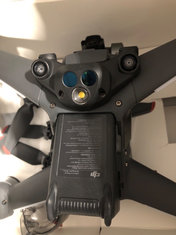 Photo 3 of **FOR PARTS** DJI FPV Explorer Combo (Goggles Integra), Immersive Flight Experience, 4K/60fps Super-Wide 150° FOV, 10km HD Low-Latency Video Transmission, Emergency Brake and Hover, First-Person View Drone