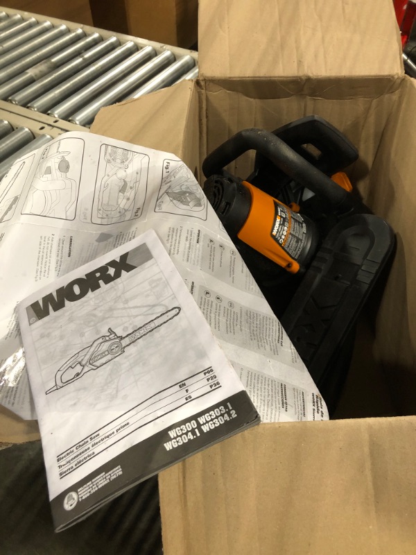 Photo 5 of Worx WG305.1 8 Amp 14" Electric Chainsaw