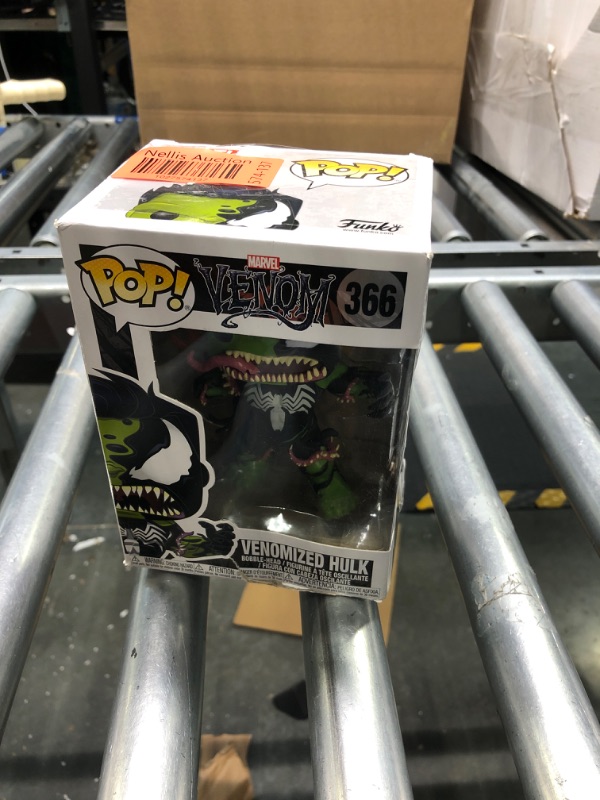 Photo 3 of **venomized-hulk's right hand is broke off and in the package**   POP!: Marvel: Marvel Venom: Venom Hulk - Collectible Vinyl Figure - Gift Idea - Official Merchandise - for Kids & Adults - Comic Books Fans - Model Figure for Collectors and Display Standar