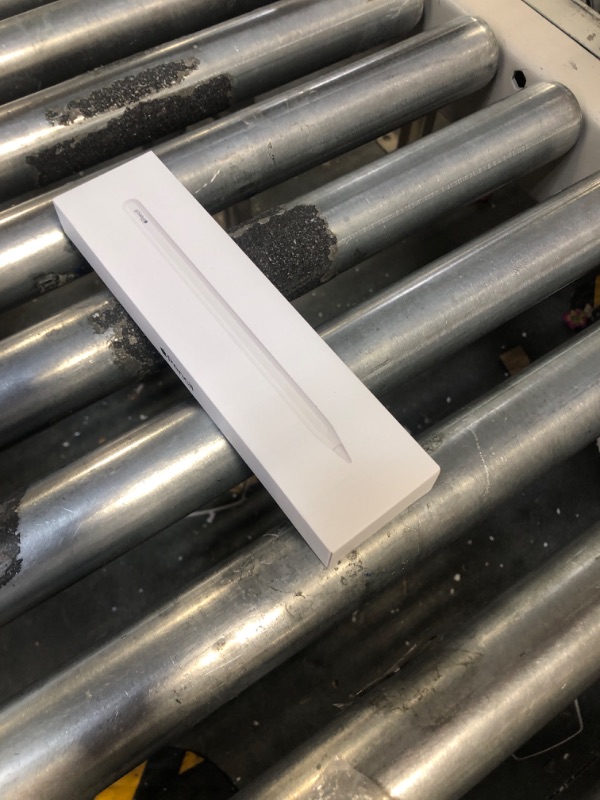 Photo 2 of Apple Pencil (2nd Generation)