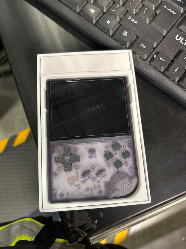 Photo 4 of  ***SOLD FOR PARTS *** ANBERNIC RG353V Handheld Game Console Support Dual OS Android 11+ Linux, 5G WiFi 4.2 Bluetooth RK3566 64BIT 64G TF Card 4450 Classic Games 3.5 Inch IPS Screen 3500mAh Battery