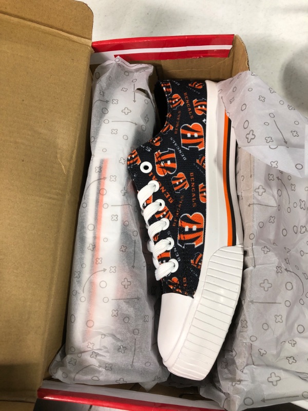 Photo 3 of FOCO Women's NFL Team Logo Ladies Fashion Low Top Canvas Sneakers Shoes Denver Broncos 8 Repeat Print