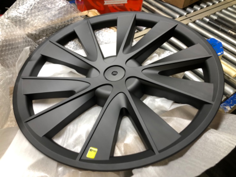 Photo 2 of (Set of 4) 19 Inch for Tesla Model Y Wheel Cover Hubcaps Caps Rim, 4 Replacement Hub Caps for Stylish Car Decoration and Protection. (Stylish)