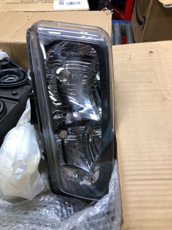 Photo 1 of Headlight Assembly Black Housing Clear Corner Compatible with 2003-2006 Chevrolet Silverado 1500 2500 3500 Headlamp + Red Taillight Pair