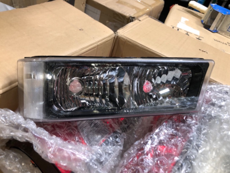 Photo 1 of Headlight Assembly Black Housing Clear Corner Compatible with 2003-2006 Chevrolet Silverado 1500 2500 3500 Headlamp + Red Taillight Pair