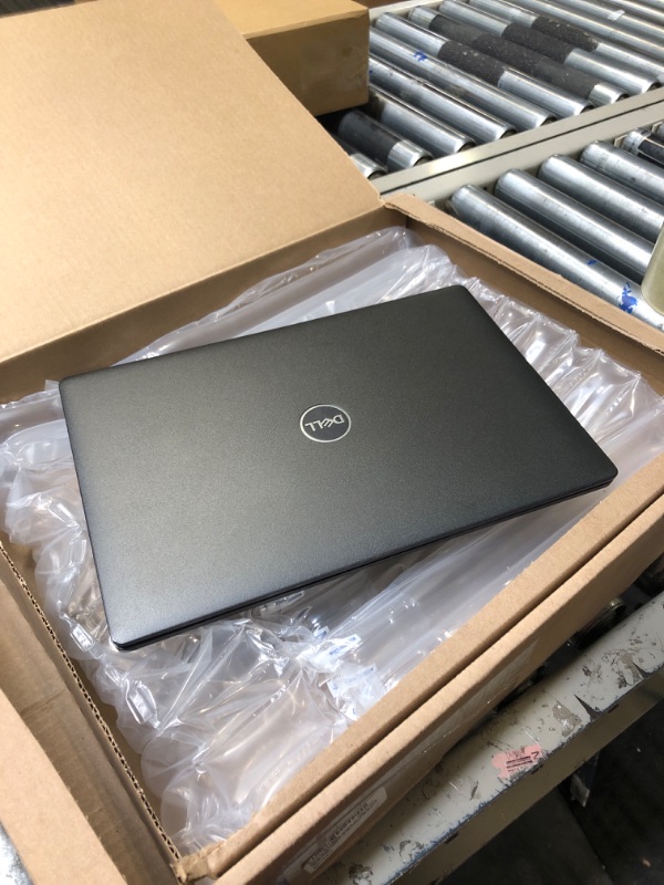 Photo 3 of Dell Latitude 5400 Laptop 14 Intel Core i5 8th Gen i5-8365U Dual Core 256GB SSD 16GB 1920x1080 FHD Windows 10 Pro (Renewed)
***Charging cvord is damaged, but still functional***