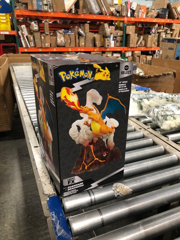 Photo 1 of Pokemon Select - 13" Charizard Deluxe Collector's Statue