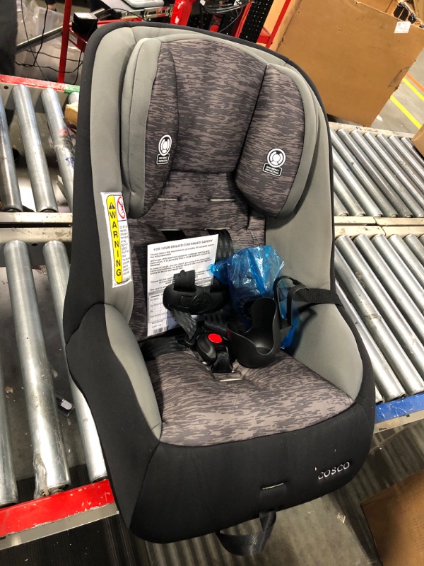 Photo 3 of Cosco Mighty Fit 65 DX Convertible Car Seat (Heather Onyx Gray)