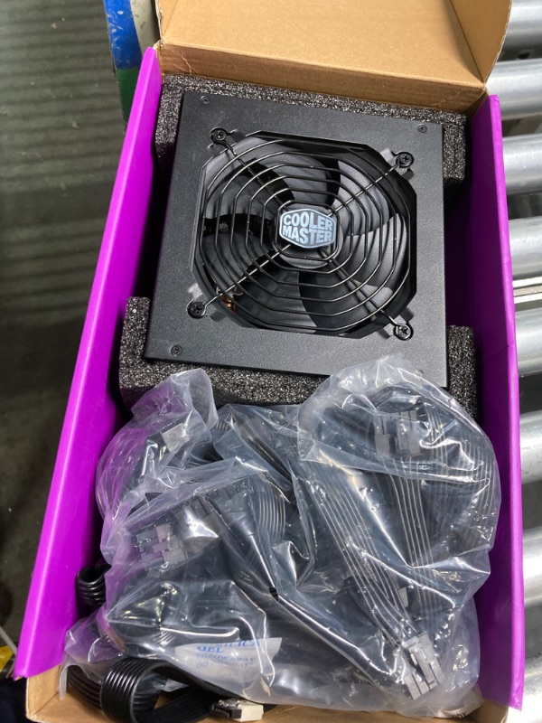 Photo 4 of Cooler Master MWE Gold 850 V2 Full Modular, 850W, 80+ Gold Efficiency, 2 EPS Connectors, 120mm HDB Fan, Semi-fanless Operation, 5 Year Warranty