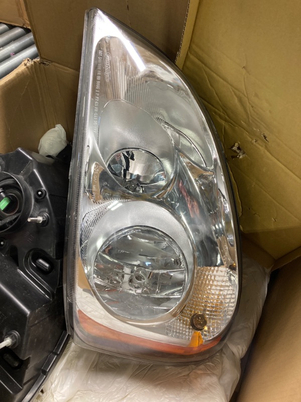 Photo 4 of Headlights Fits Freightliner Cascadia 2007-2017, Pair Set, Left Driver and Right Passenger