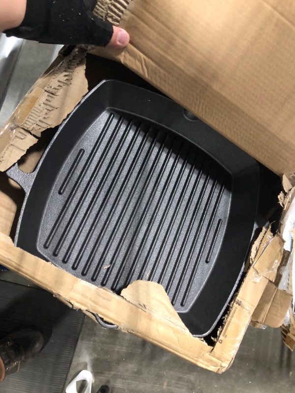 Photo 3 of 13 Inch Square Cast Iron Grill Pan. Pre-seasoned Grill Pan with Easy Grease Drain Spout, with Large Loop Handles