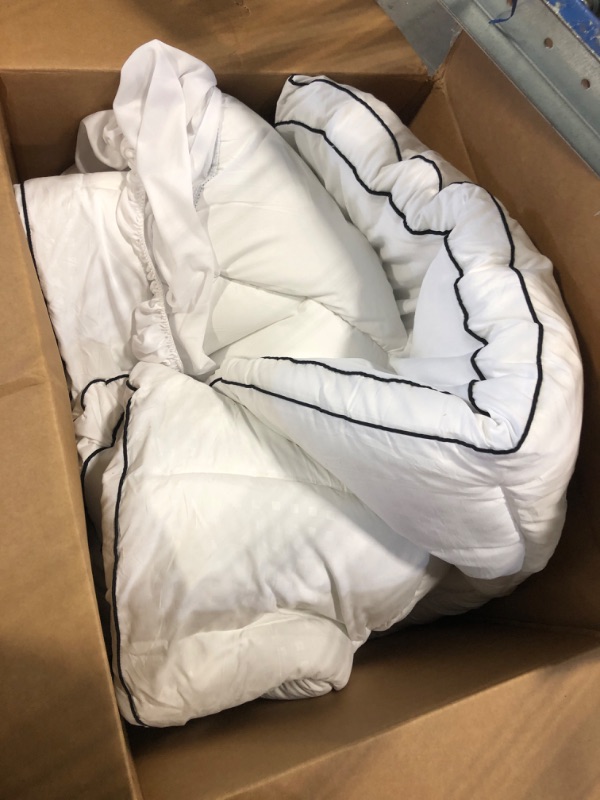 Photo 1 of **new Open**SameBed Mattress Topper Queen,Extra Thick Mattress Pad Cover for Back Pain,Cooling Mattress Protector with 8-21 Inch Deep Pocket,Overfilled Down Alternative Filling
