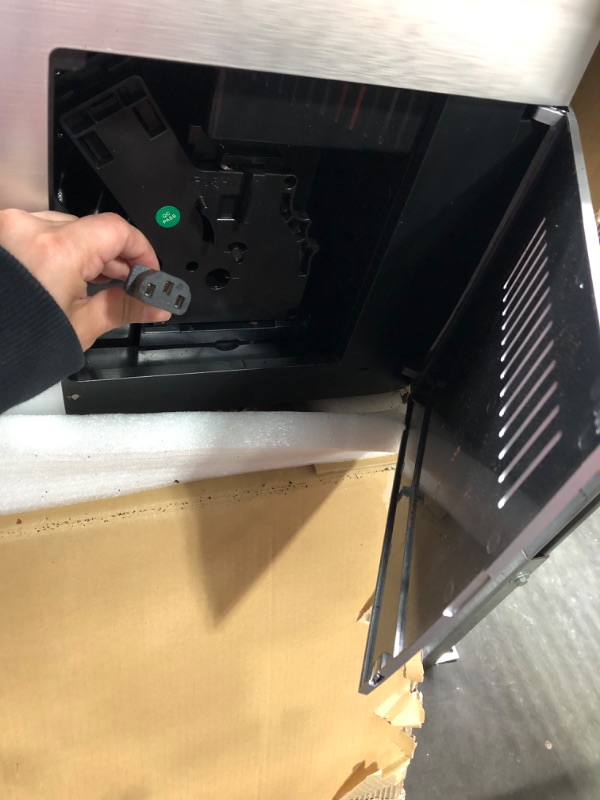 Photo 1 of *******SOLD AS PARTS** **SOLD AS PARTS** **SOLD AS PARTS*******Cafe Bueno Super Automatic Espresso & Coffee Machine - Durable Automatic Espresso Machine With Grinder and Milk Frother- Easy To Use Espresso Coffee Maker Combo 7" Touchscreen - 19 Coffee Reci