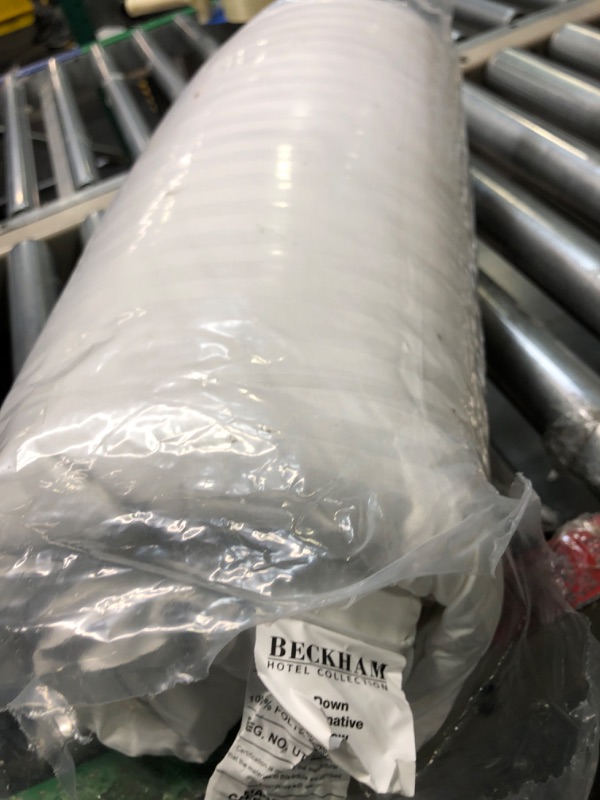 Photo 2 of 
***ONLY 1*** Beckham Hotel Collection Bed Pillows Standard / Queen Size ONLY 1- Down Alternative Bedding Gel Cooling Pillow for Back, Stomach or Side Sleepers