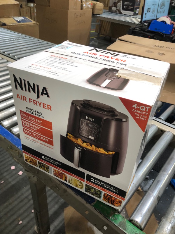 Photo 2 of **UNIT POWERSS ON BUT DOES NOT FUNCTION///SOLD AS PARTS** Ninja AF101 Air Fryer that Crisps, Roasts, Reheats, & Dehydrates, for Quick, Easy Meals, 4 Quart Capacity, & High Gloss Finish, Black/Grey 4 Quarts ****USE FOR PARTS ONLY******