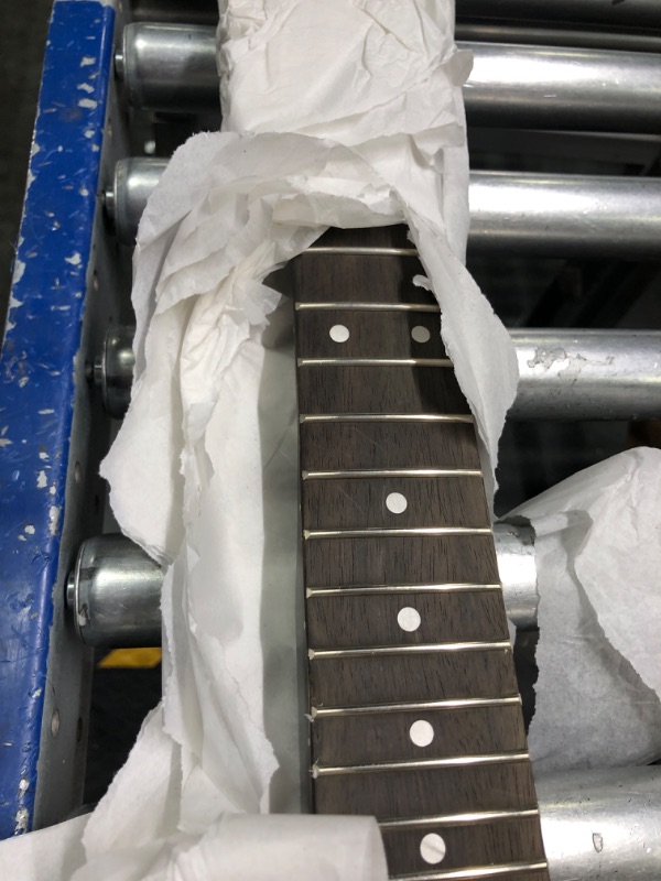 Photo 1 of 22 Fret Professional Electric Guitar Neck Rosewood Fingerboard ST Strat Stratocaster Style Replacement Electric Guitar