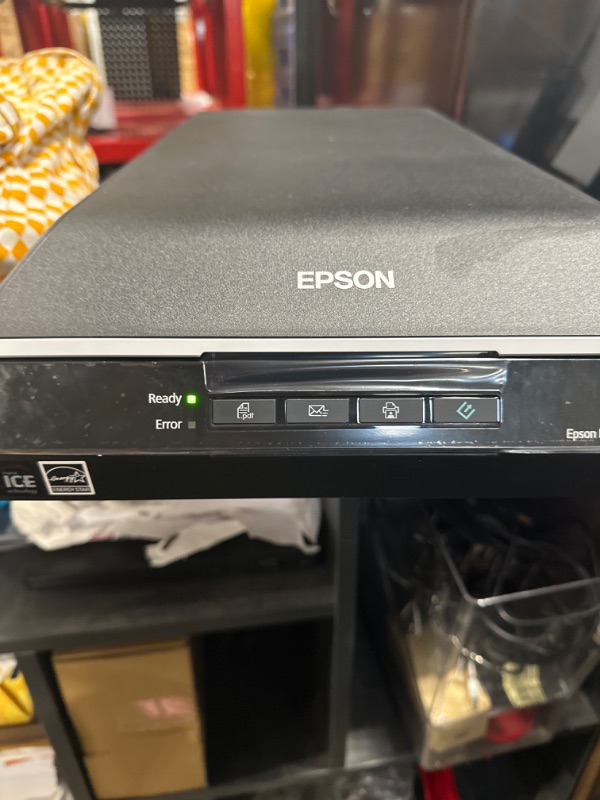 Photo 9 of Epson Perfection V550 Color Photo, Image, Film, Negative & Document Scanner with 6400 DPI Optical Resolution