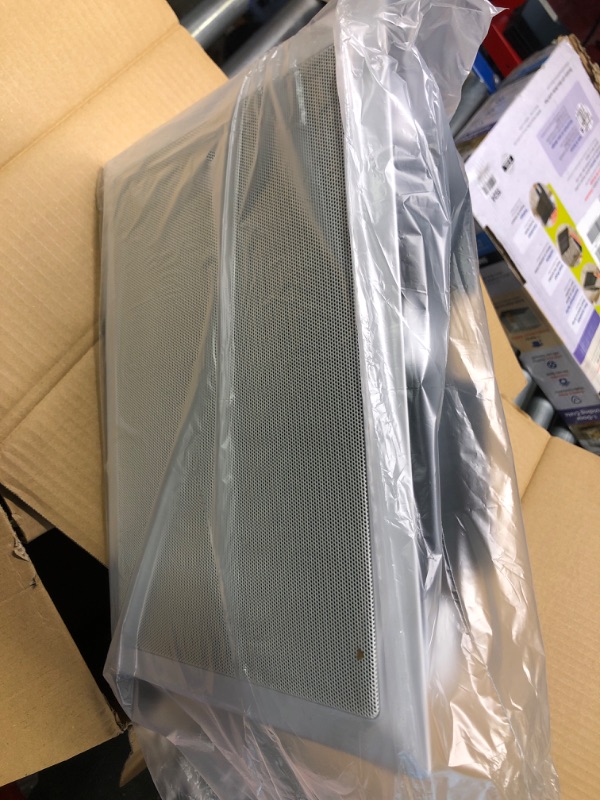 Photo 1 of 8'' Two Way In Wall Enclosed Speaker System w/ Directional Tweeter