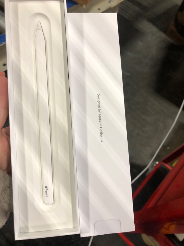 Photo 4 of Apple Pencil (2nd Generation)