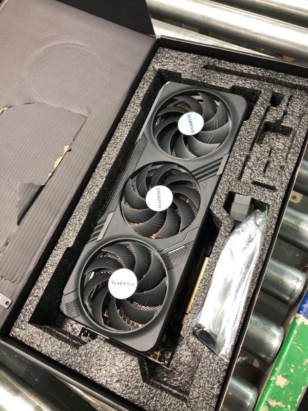 Photo 3 of GIGABYTE GeForce RTX 4070 Ti Gaming OC 12G Graphics Card, 3X WINDFORCE Fans, 12GB 192-bit GDDR6X, GV-N407TGAMING OC-12GD Video Card