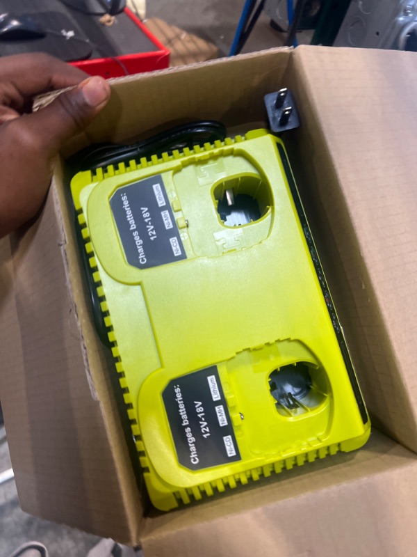 Photo 1 of Dual Charging Port P117 Quick Charger (Multi-Chemistry) for Ryobi 12V-18V ONE+ NiCd/NiMh/Lithium Tools Battery Charging Station fit P100 P102 P103 P105 P107 P108 P122 P189 P191 P197