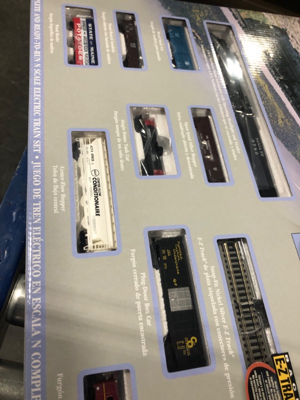 Photo 3 of Bachmann Trains - Empire Builder Ready To Run 68 Piece Electric Train Set - N Scale