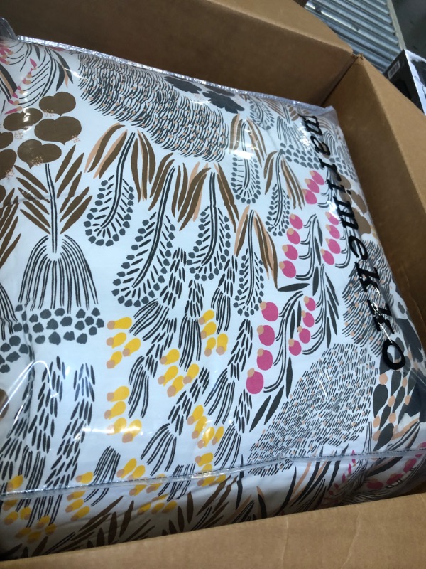 Photo 1 of ** NOT COMPLETE ** Marimekko Pieni Letto Comforter Set - King