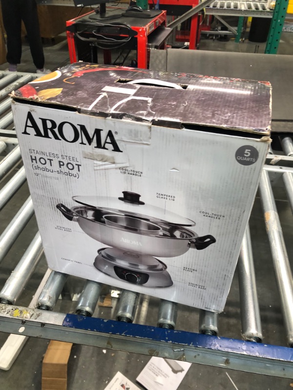 Photo 2 of **** HAS STAINS**** Aroma Stainless Steel Hot Pot, Silver (ASP-600), 5 quart