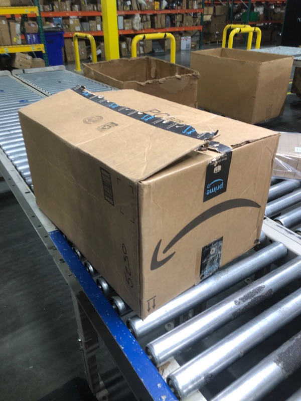 Photo 1 of Umigy 4 Pack Rice Storage Container Flour Storage Bin with Wheels White Plastic Airtight Lid Food Storage Boxes for Dog Pet Food Cereal Grain Dry Food (10 Liter / 20 lbs)