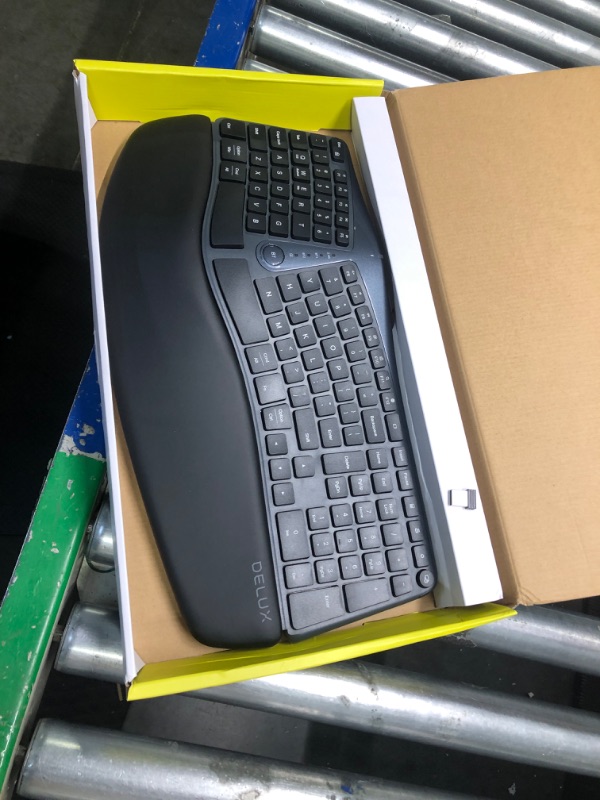 Photo 3 of DeLUX Wireless Ergonomic Keyboard with Cushioned Palm Rest Against Carpal Tunnel, Ergo Split, Multi-Device Connection, Compatible with Windows, Mac OS (GM901D-Black)
