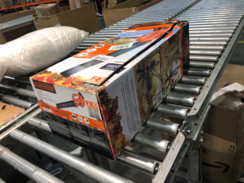 Photo 1 of **Gently Used/Like New**BLACK+DECKER 20V MAX Leaf Blower, Axial, 2.0-Ah (BCBL700D1) 20V Leaf Blower Kit