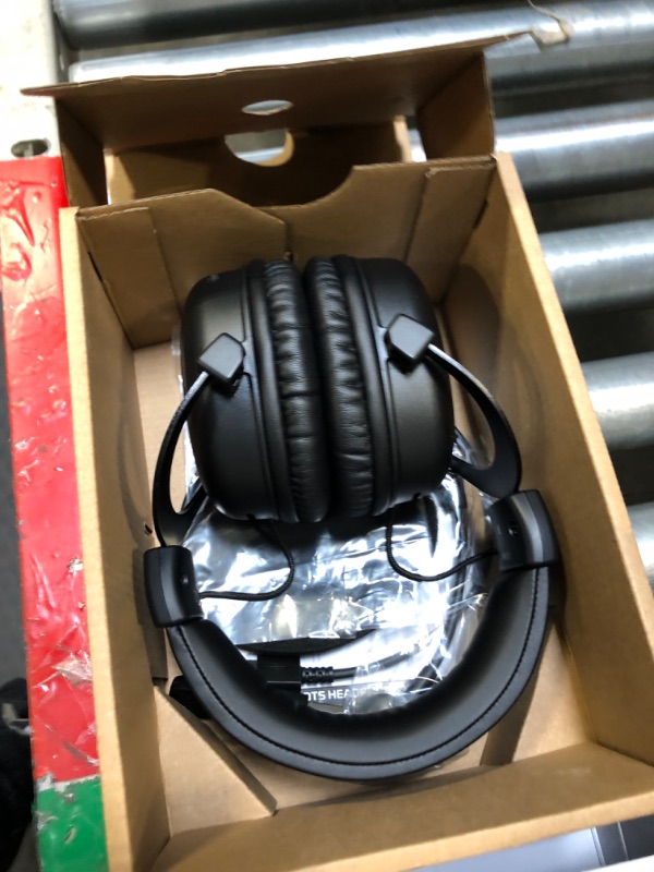 Photo 3 of ******FOR PARTS****    HyperX Cloud Core – Wireless Gaming Headset for PC, DTS Headphone:X Spatial Audio & SoloCast – USB Condenser Gaming Microphone, for PC, PS4, PS5 and Mac, Tap-to-Mute Sensor, Cardioid Polar
**MISSING MICROPHONE**
