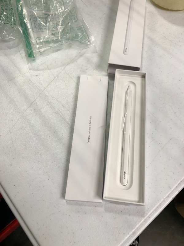 Photo 3 of Apple Pencil (2nd Generation)